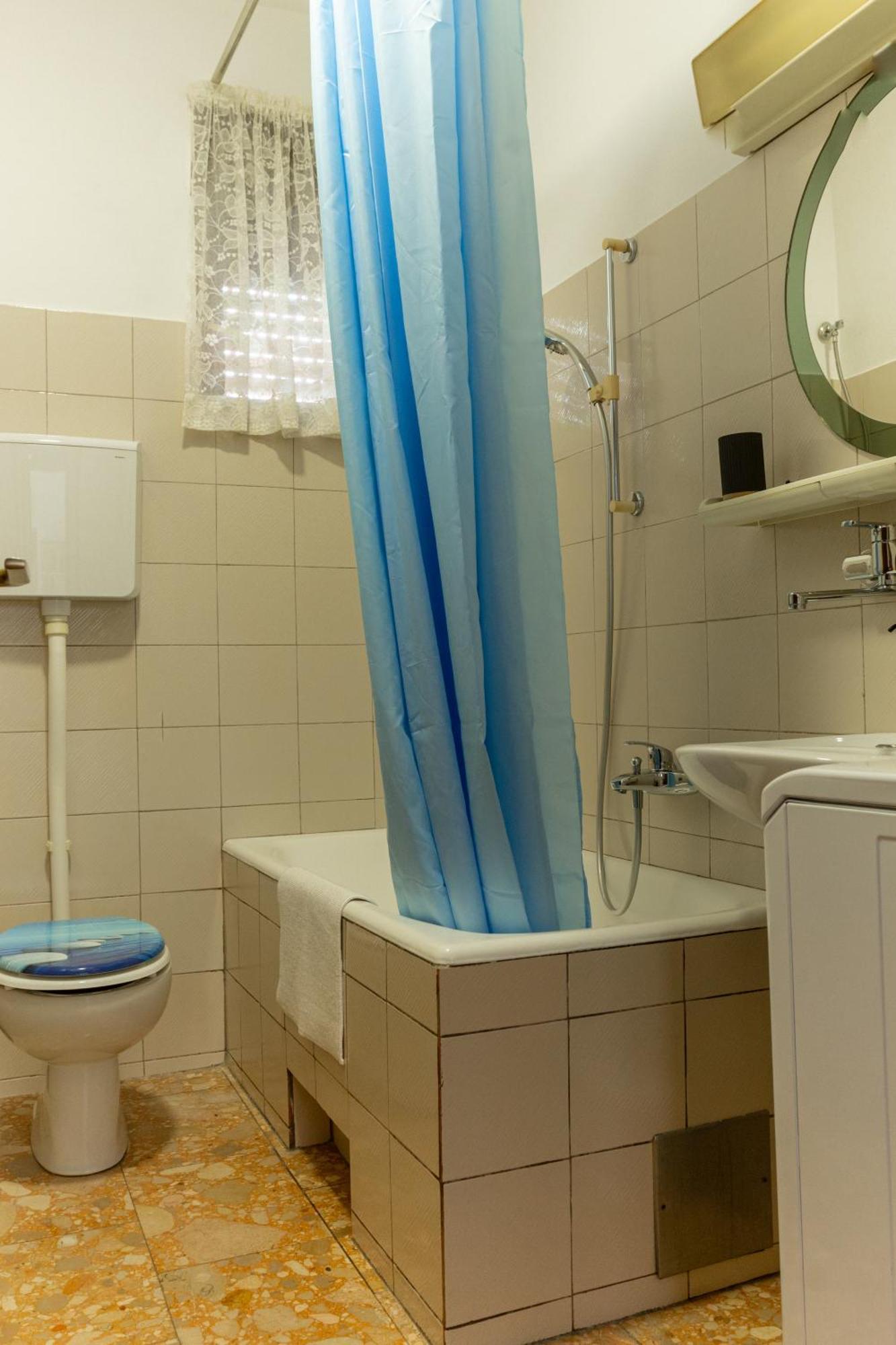 Sea View Retreat With 170Mbps Wifi And Sunny Balcony Daire Kastav Dış mekan fotoğraf