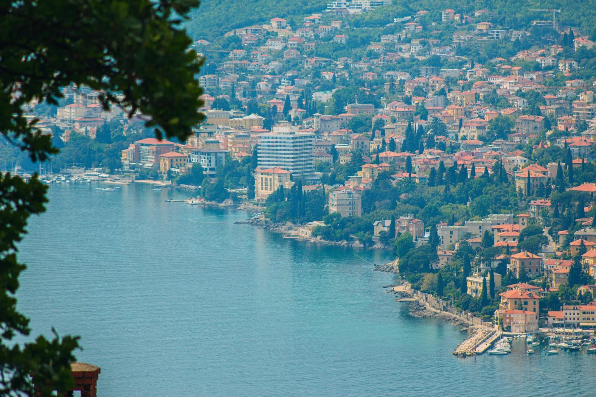 Sea View Retreat With 170Mbps Wifi And Sunny Balcony Daire Kastav Dış mekan fotoğraf